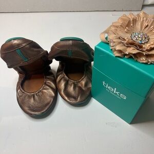 Tieks Bronze Ballet Flats 8